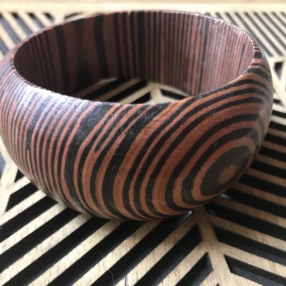 ⭐️3/20$⭐️Wood bracelet - Picture 3 of 3